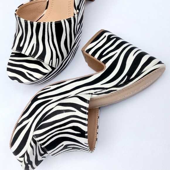 Zebra Platform Stack Heel - Picture 2 of 7